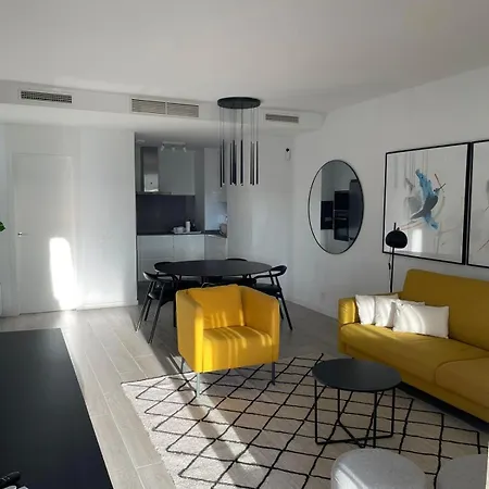 Oceana Views 3 Bedroom Apartment Estepona