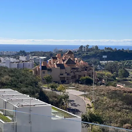 Oceana Views 3 Bedroom Апартаменты *