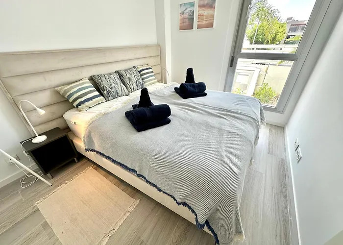 Oceana Views 3 Bedroom *