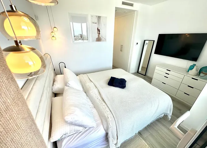 Apartment Oceana Views 3 Bedroom *